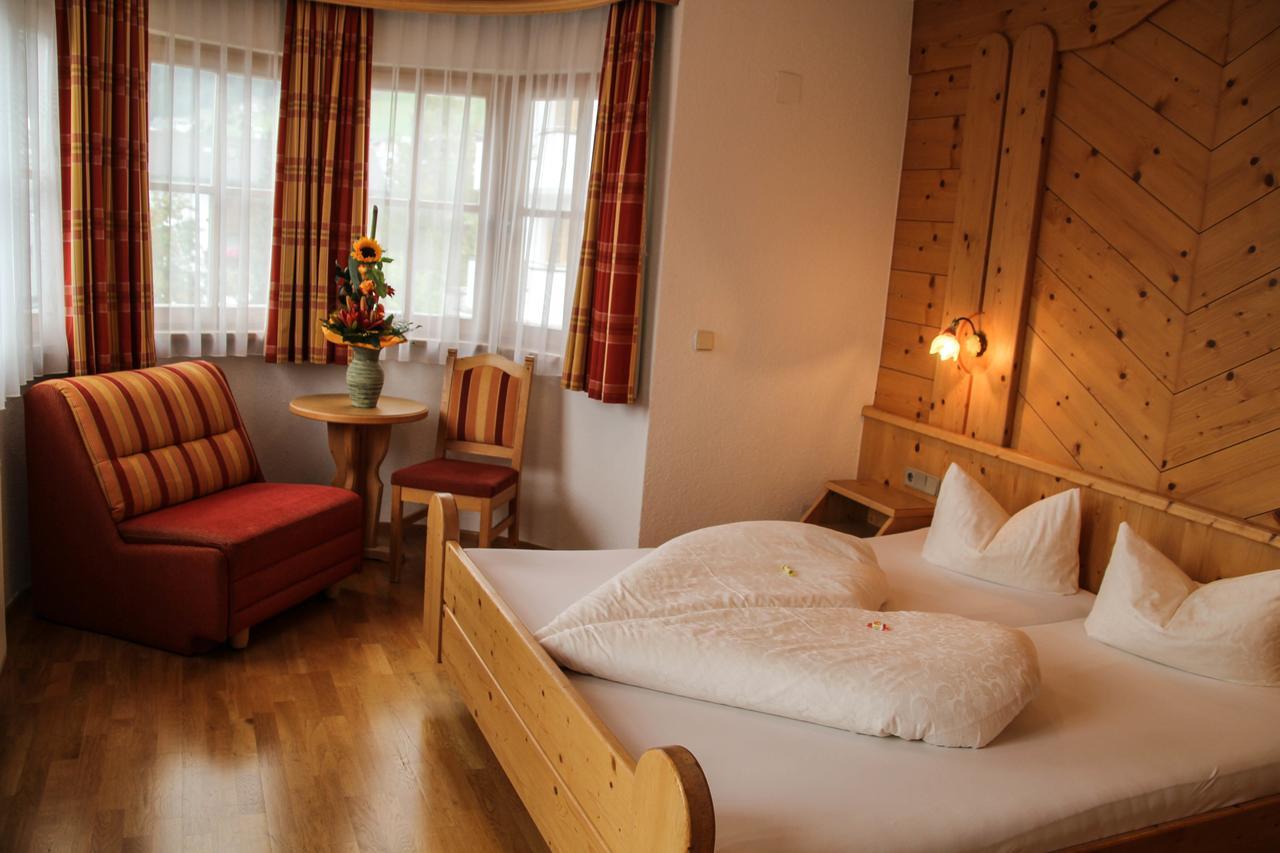 Hotel Garni Apart Elfriede Fiss Exterior foto