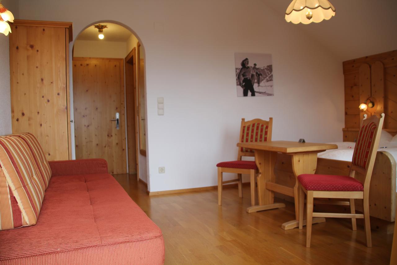 Hotel Garni Apart Elfriede Fiss Exterior foto